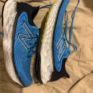 New Balance men’s  Blue and Black Fresh Foam Running Sneakers